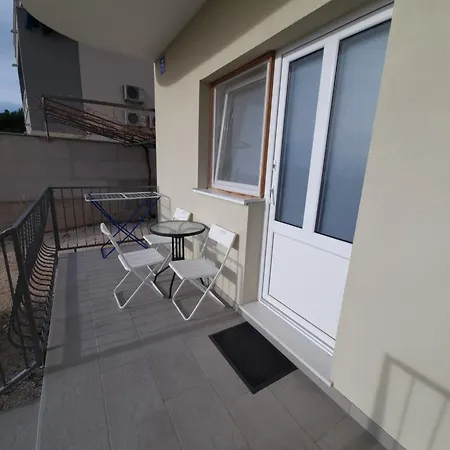 Apartment Apartman Luna *